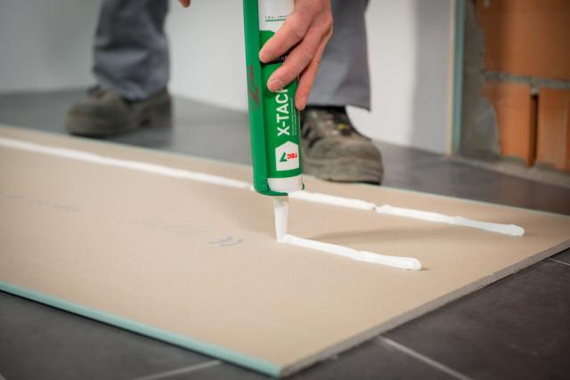 700039_X-tack_2 X-Tack sort 290 ml